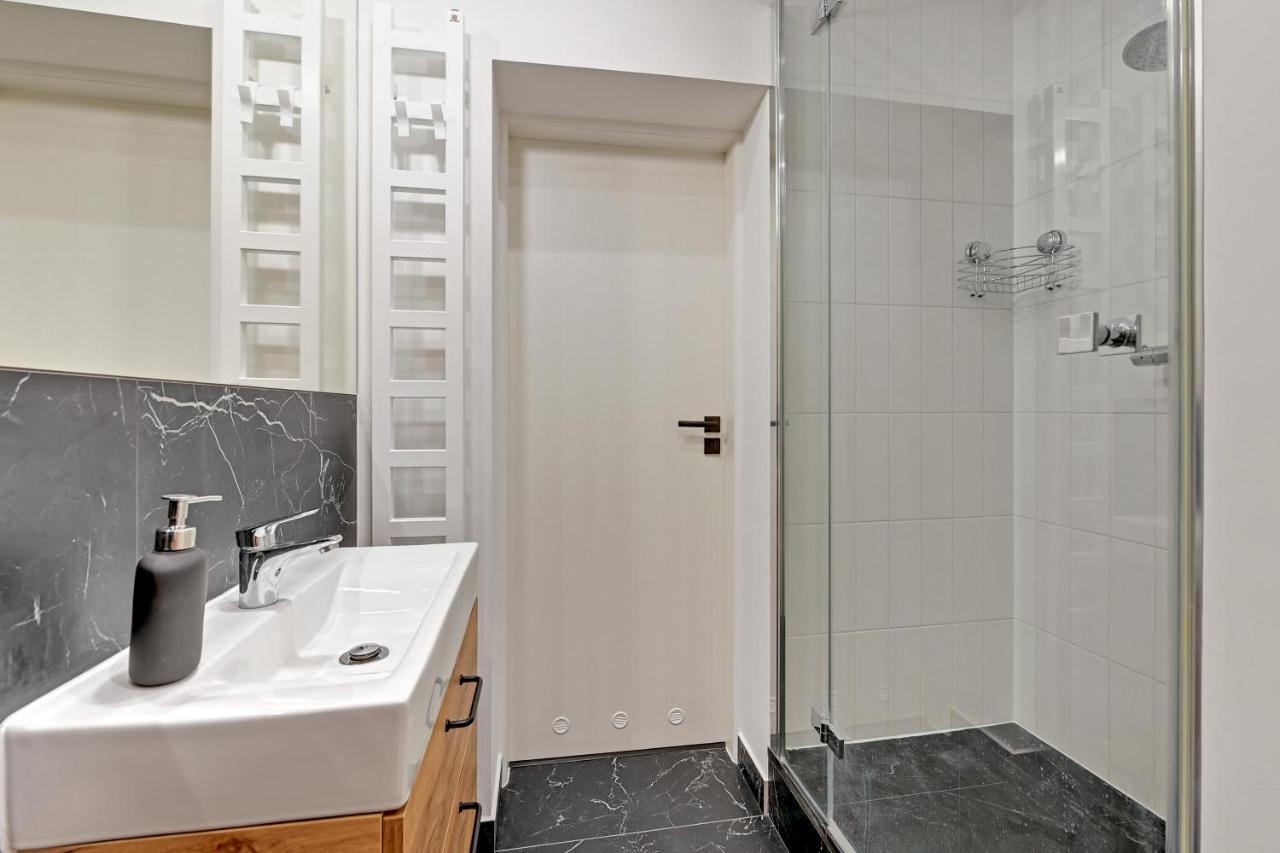 Royal Rose - Premium Beach Apartment Sopot Buitenkant foto